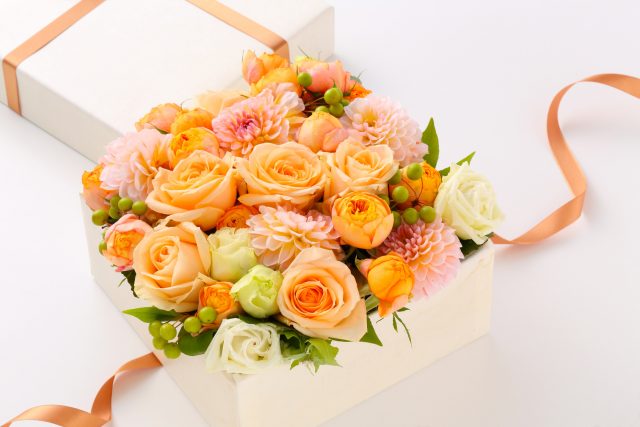卒業祝いに花を贈る 気持ちの伝わる贈り方と気をつけるべき花 結婚祝い 出産祝いならカタログギフト セレプレ